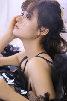 爸爸缓慢有力挺送女儿的话怎么说