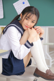 丰满的女教师4中文字幕